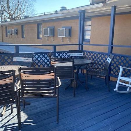 Andy Griffith Parkway Inn Mount Airy Extérieur photo
