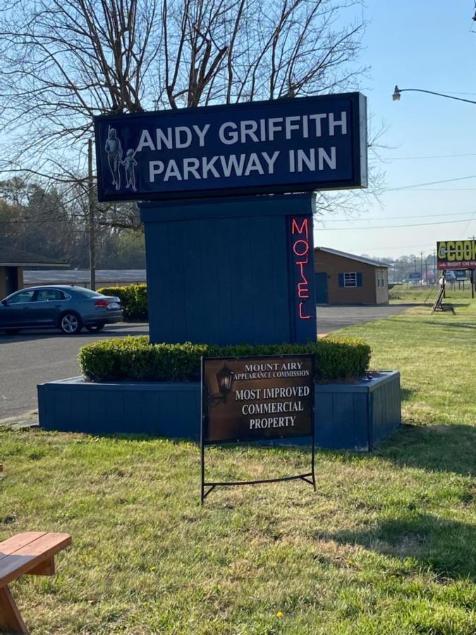 Andy Griffith Parkway Inn Mount Airy Extérieur photo
